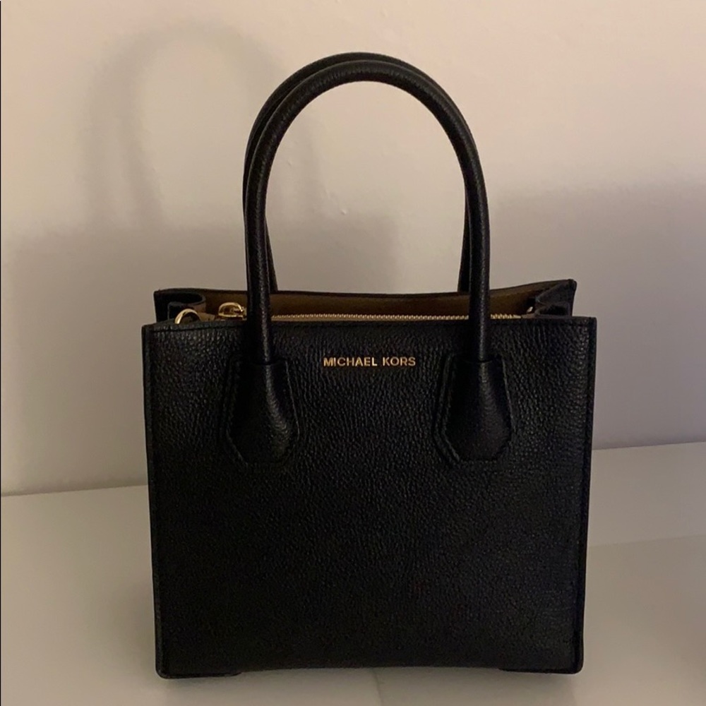 BRAND NEW Michael Kors handbag